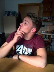 poppmonsterboy95 aus Lübeck