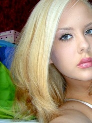 HotteSarah22 aus Cottbus